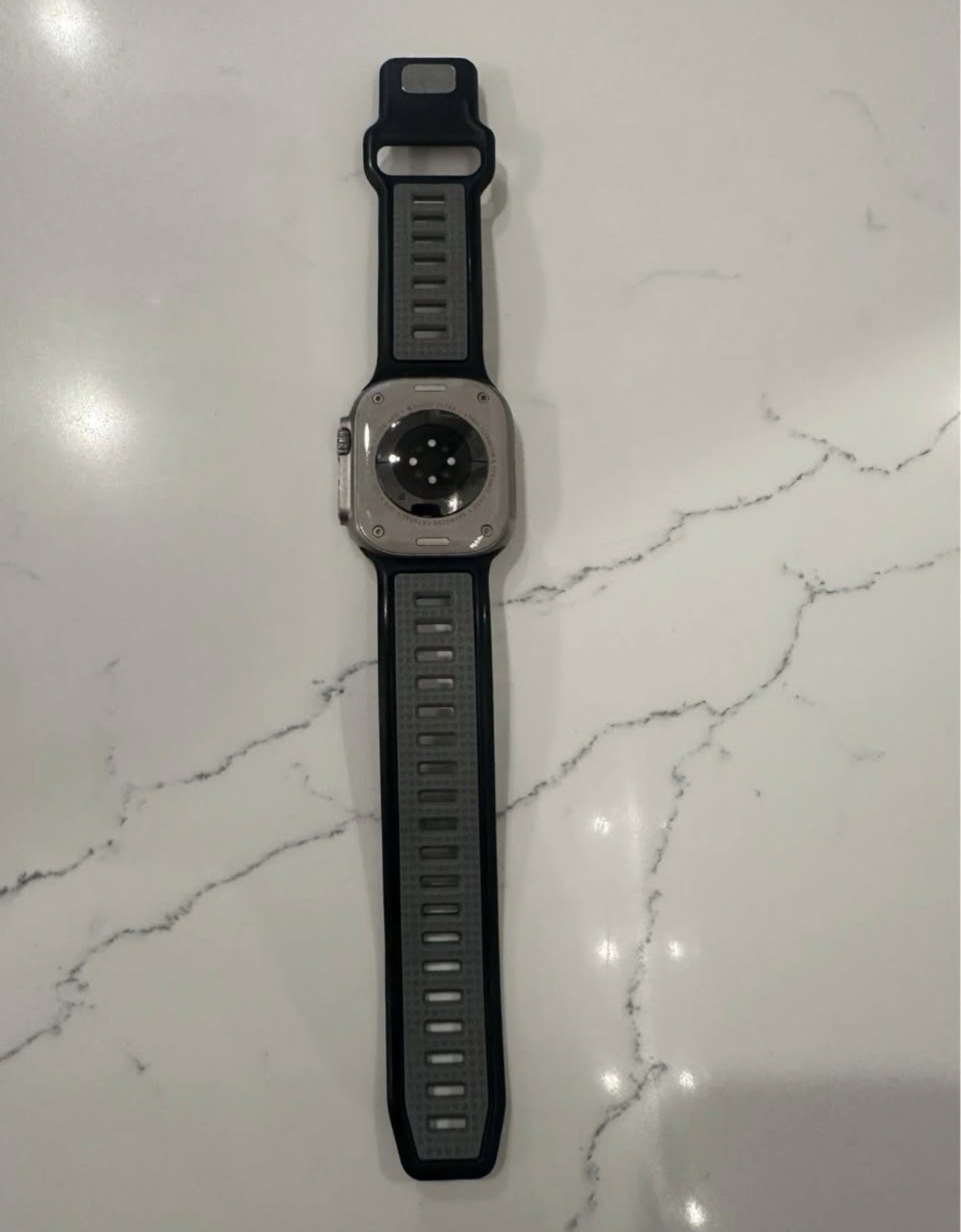 Apple Watch Ultra 2 • 64.0GB • Titanium BlueAlpine Loop Medium