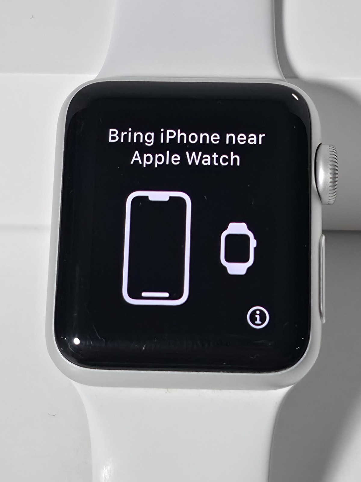 Apple Watch Series 3 (38mm) Silver Aluminum White Band A1858 (GPS) TESTED WORKS