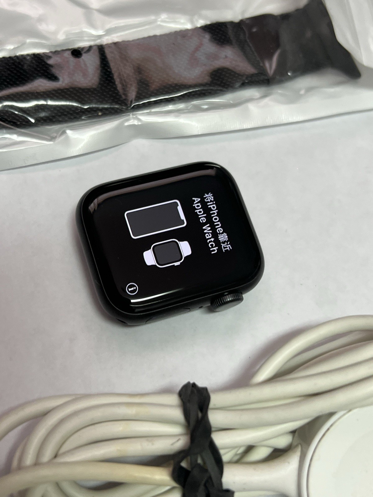 Apple Watch Series 6 40MM (GPS ) aluminum- Black – A2293