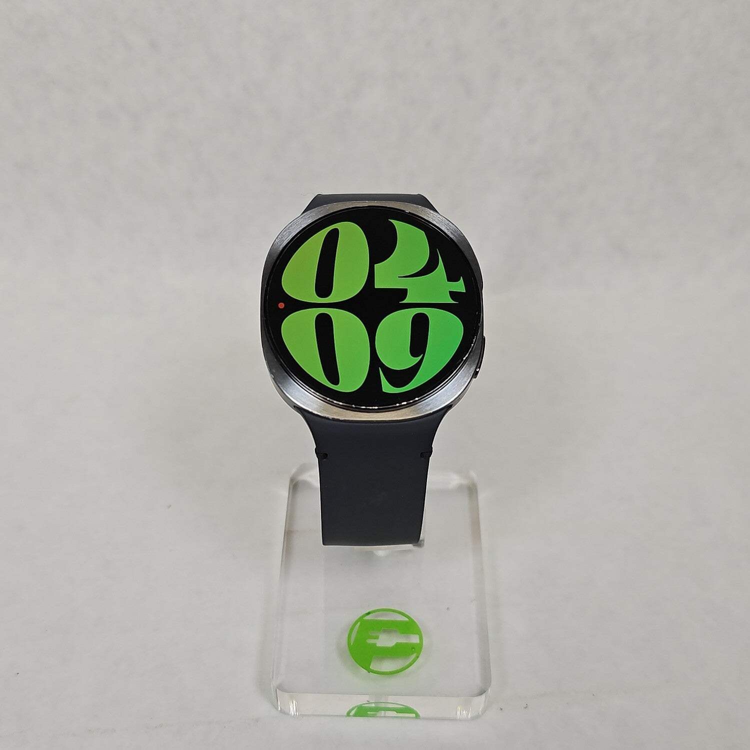GPS Only Samsung Galaxy Watch8 Armor Aluminum SM-L330