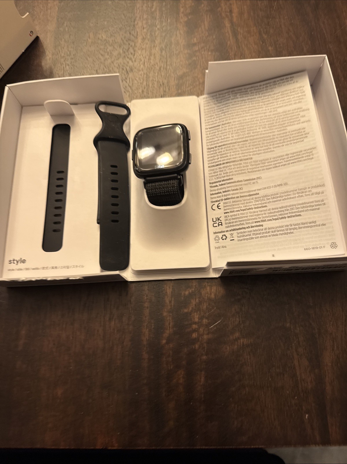 New Fitbit Versa 4 24mm Smart Watch FB523BKBK-US