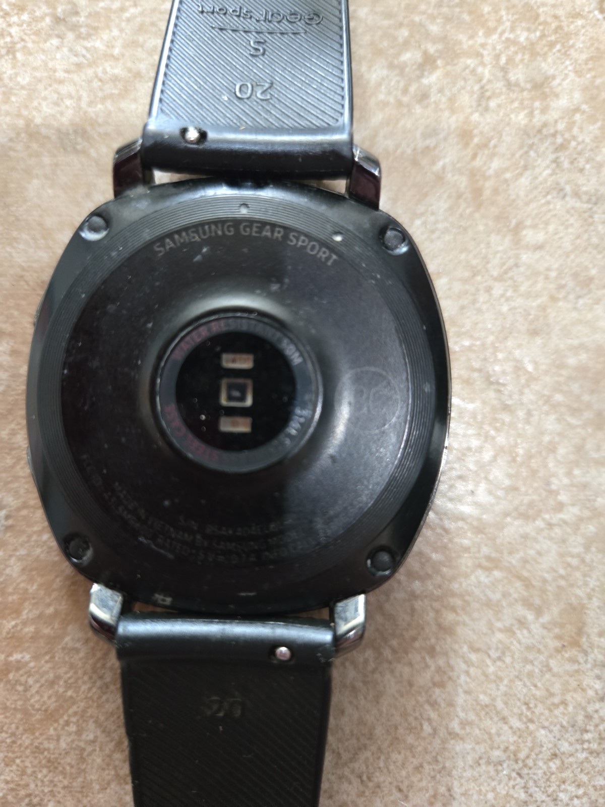 SAMSUNG GEAR SPORT, Silver Bezel, BLACK 20inch Band And Extras!