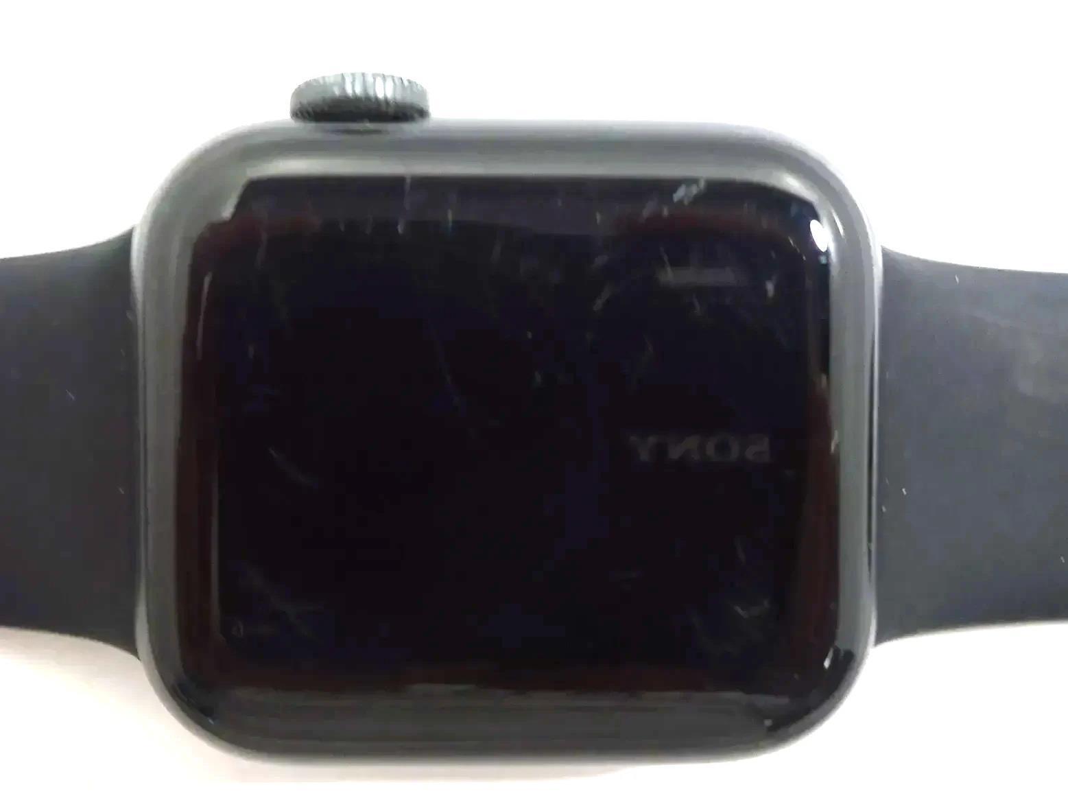 APPLE Watch Series 6 GPS – 40MM Aluminum Case MG133LL/A – Black