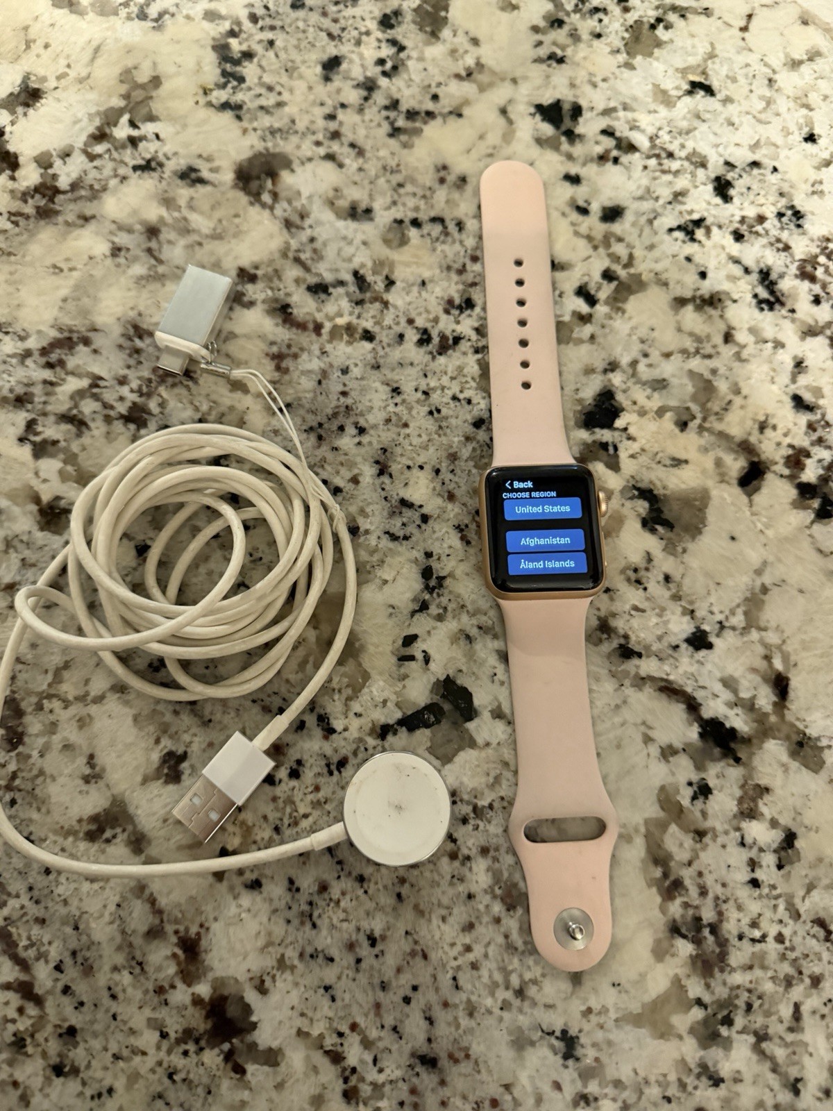Apple Watch Series 3 38mm Rose Gold Aluminum Case, Light Pink Silicone Band GPS