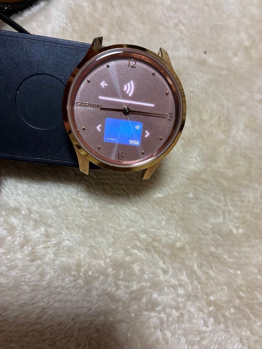 Garmin vivomove LUXE 010-02241 Black and Gold Used GPS Smartwatch Analog Display