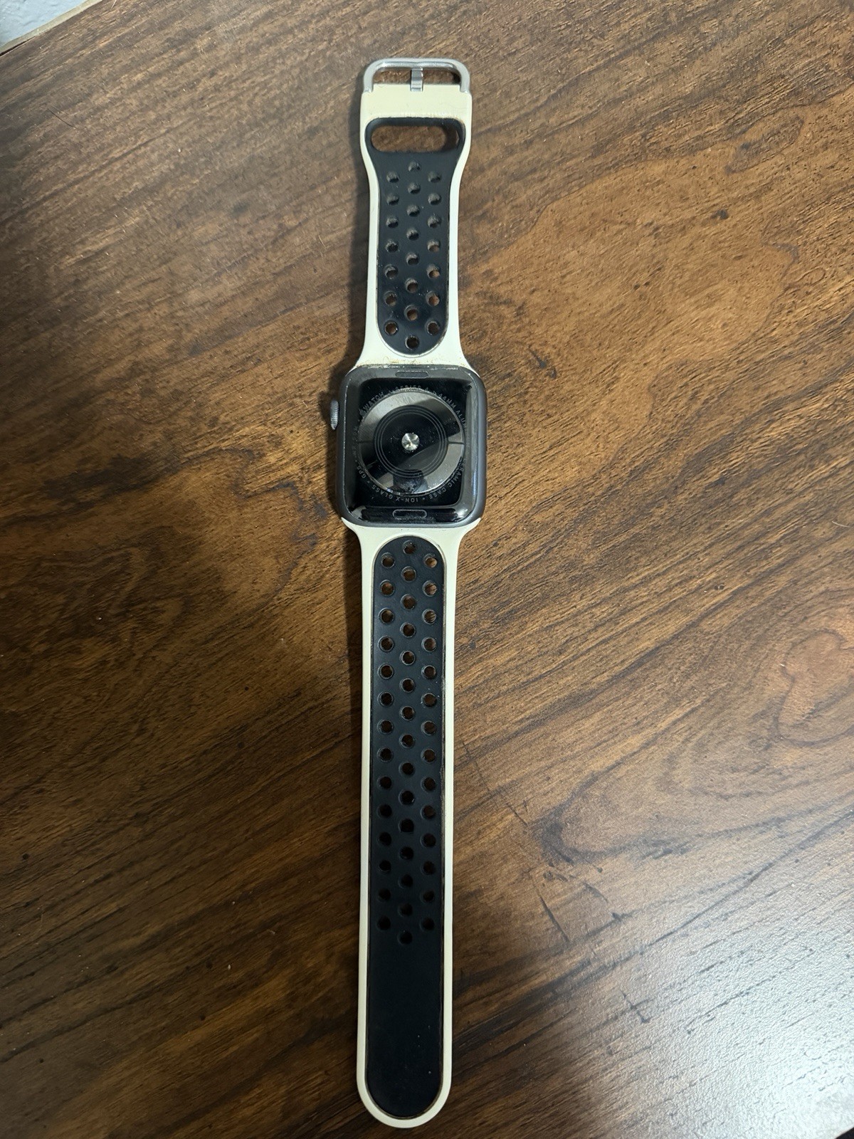 Apple Smartwatch Black Aluminum Case White/Black Silicone Band iOS Compatible
