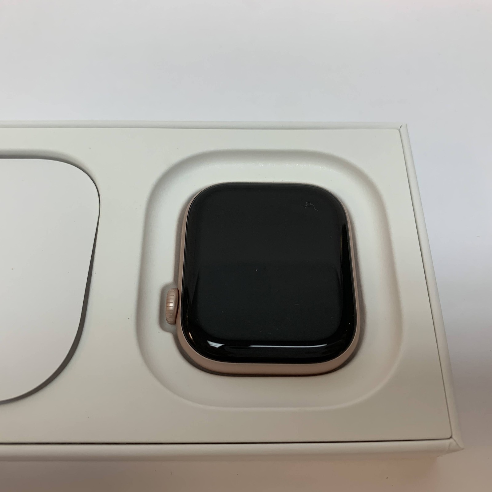 Apple Watch Series 10 42MM Rose Gold Aluminum GPS Only Milanese Loop – Open Box