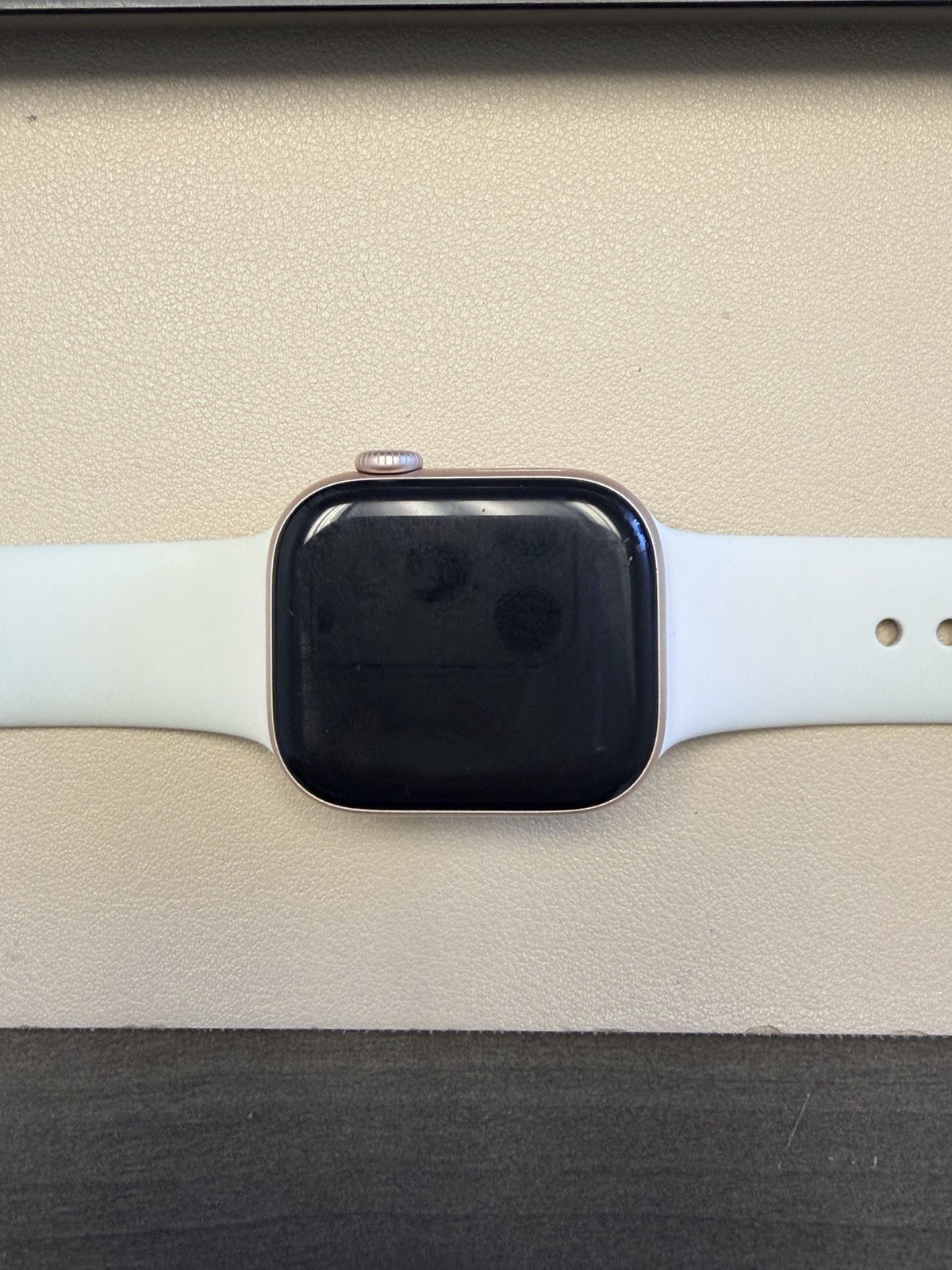 Apple Watch Series 10 42mm rose gold Aluminum Case GPS 64GB White Silicone Band
