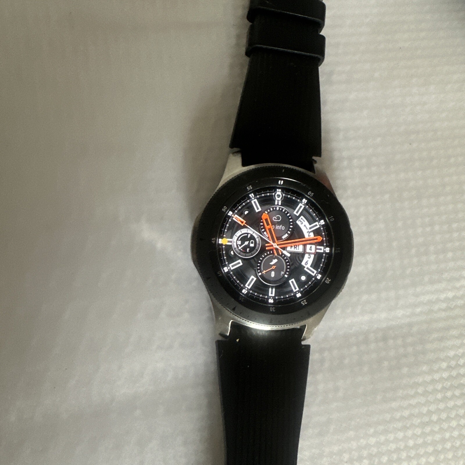 Samsung Galaxy Watch Smartwatch 46 mm Stainless Steel – Silver – SM-R800NZSAXAR