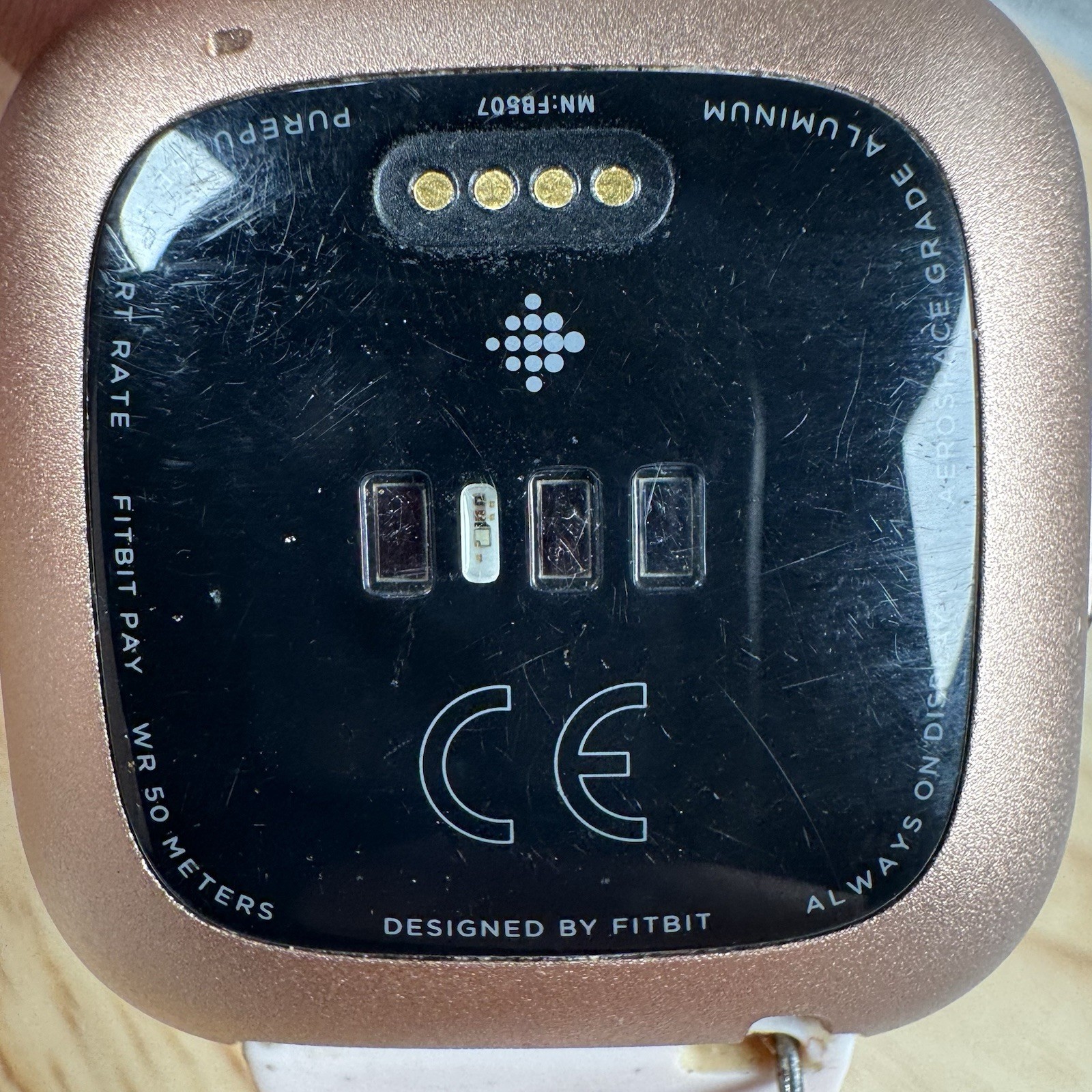 Fitbit Versa 2 – Health & Fitness Smart Watch Copper Rose / Pink Band FB507