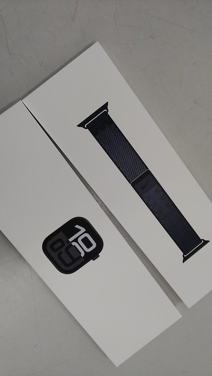 Apple Watch Series 10 42mm GPS Nike Sport Loop Black/Blue, 100% Battery
