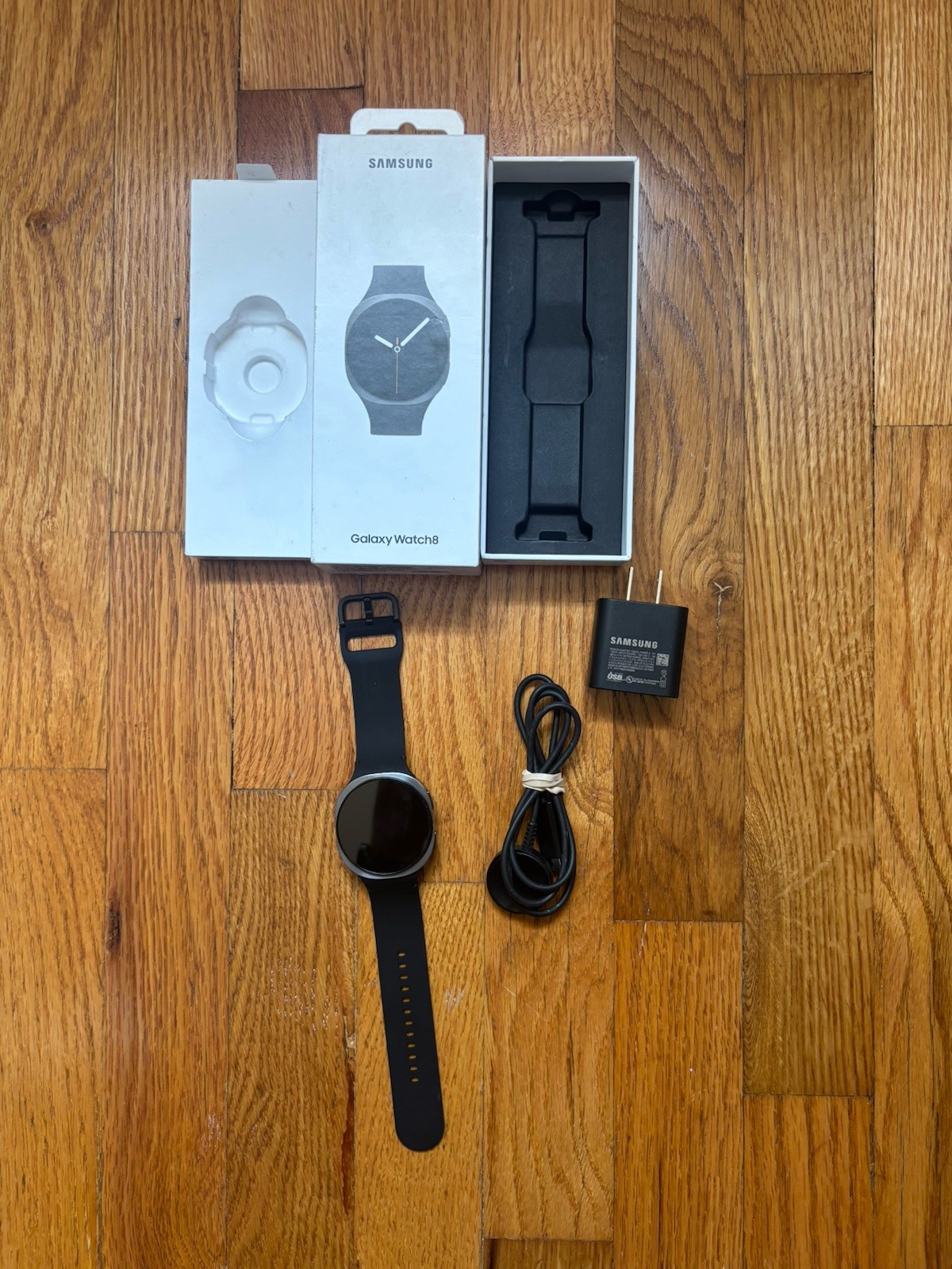 SAMSUNG SM-L335U GALAXY WATCH 8 44MM LTE Unlocked W/ Black Band