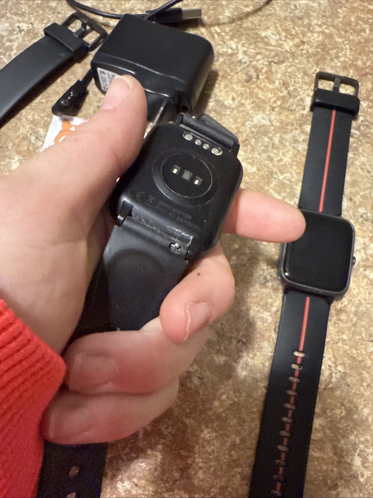 Lot of TESTED smart watches (unbranded)/unknown brand) Screens turn on