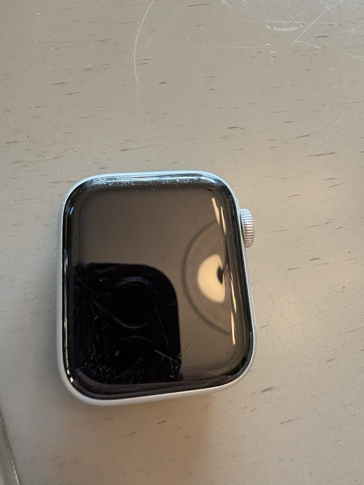 Apple Watch Series 4 Silver Aluminum Case 40mm