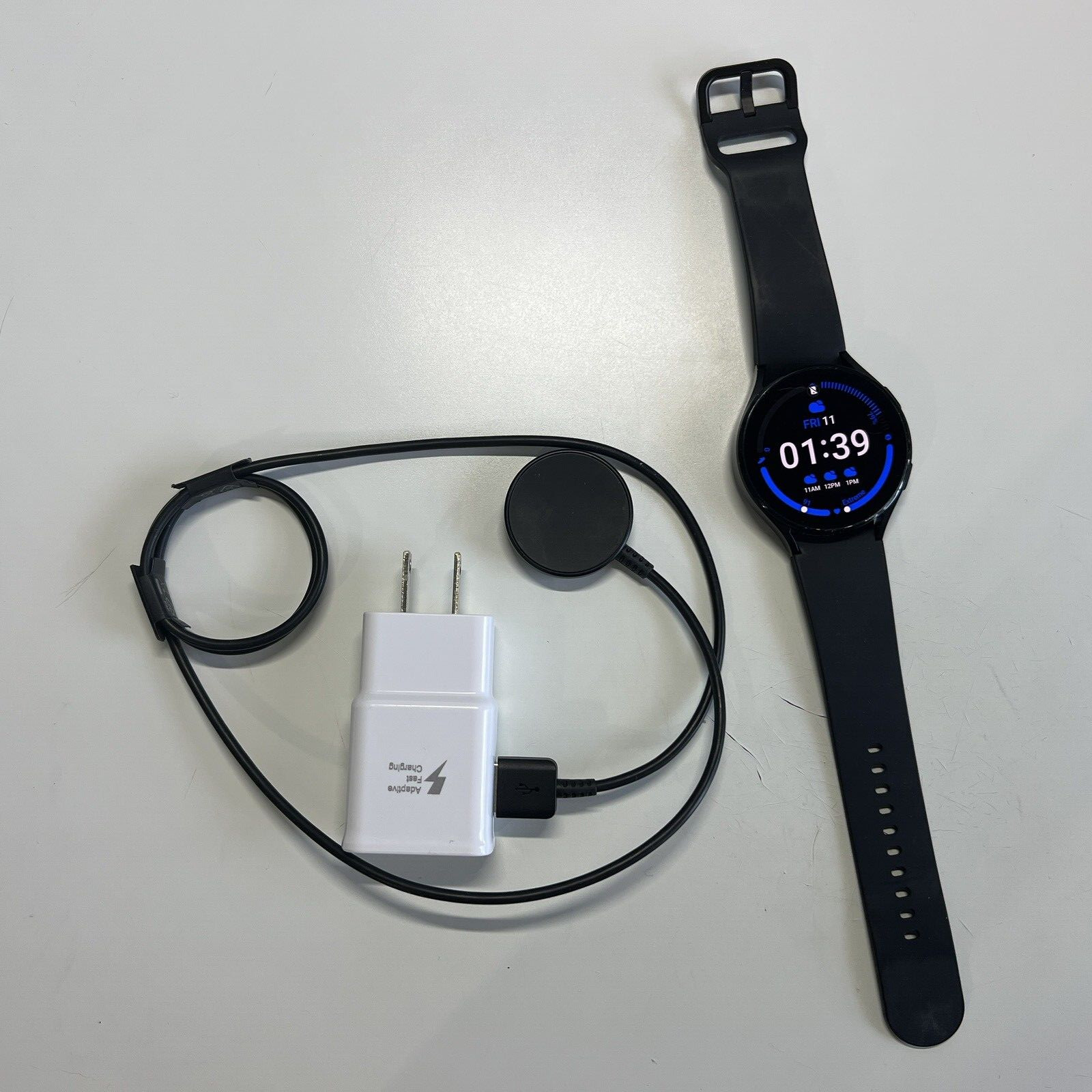 Samsung Galaxy Watch4 Smartwatch 44mm LTE Black Athletic Sport Band