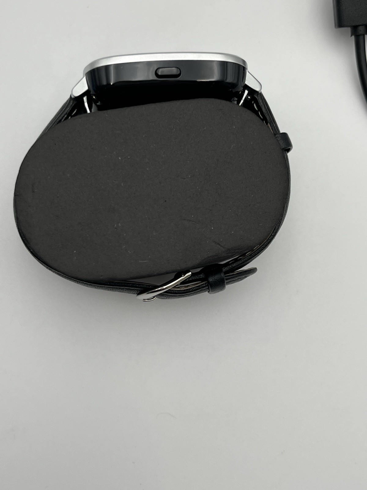 BRAND NEW!! Zeblaze Crystal Smartwatch Featuring a Silver Stainless Steel Case.