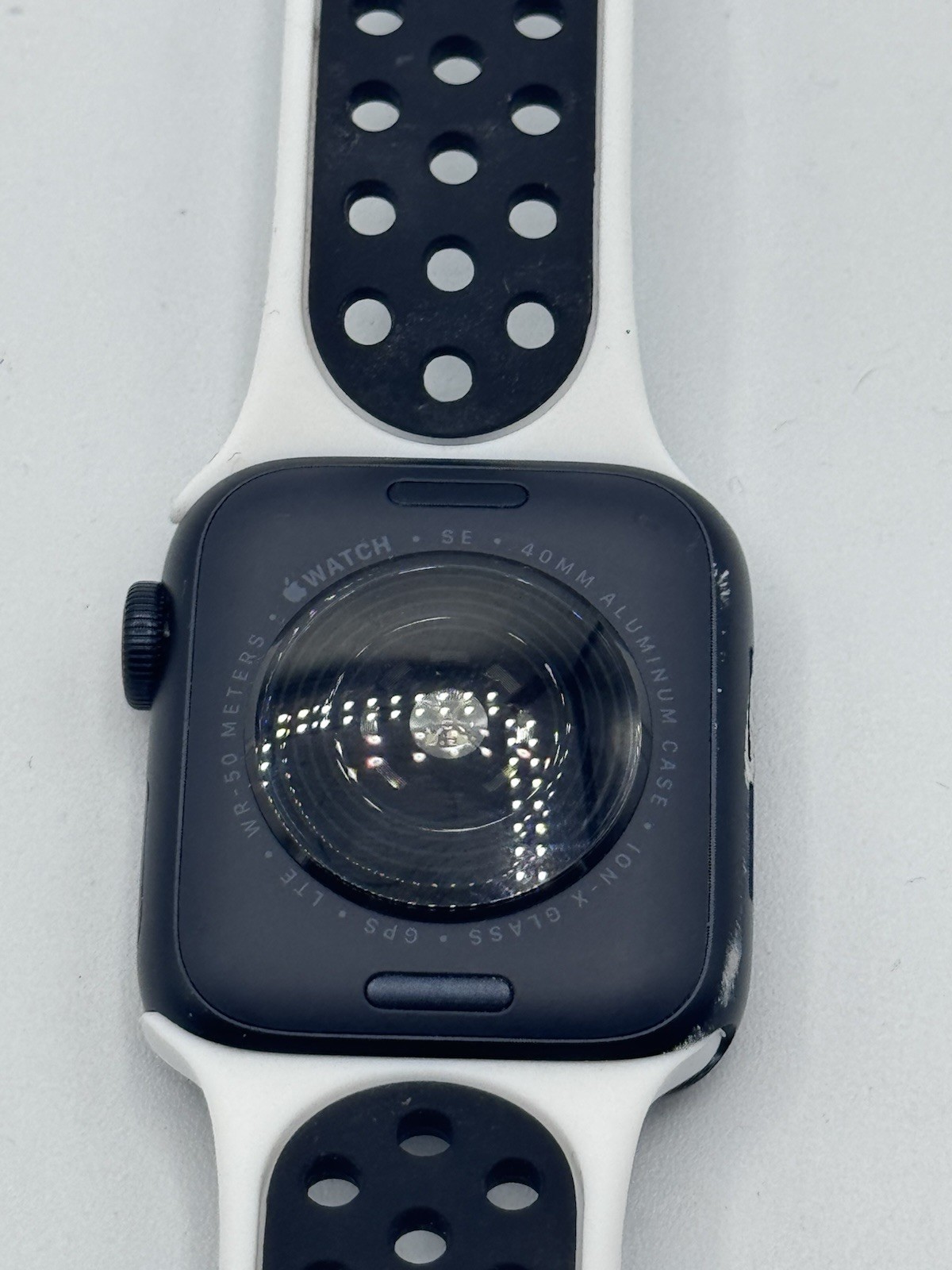 Unlocked Apple Watch SE 2nd Gen 40MM Midnight Aluminum A2726|CELL/GPS Body Scuff