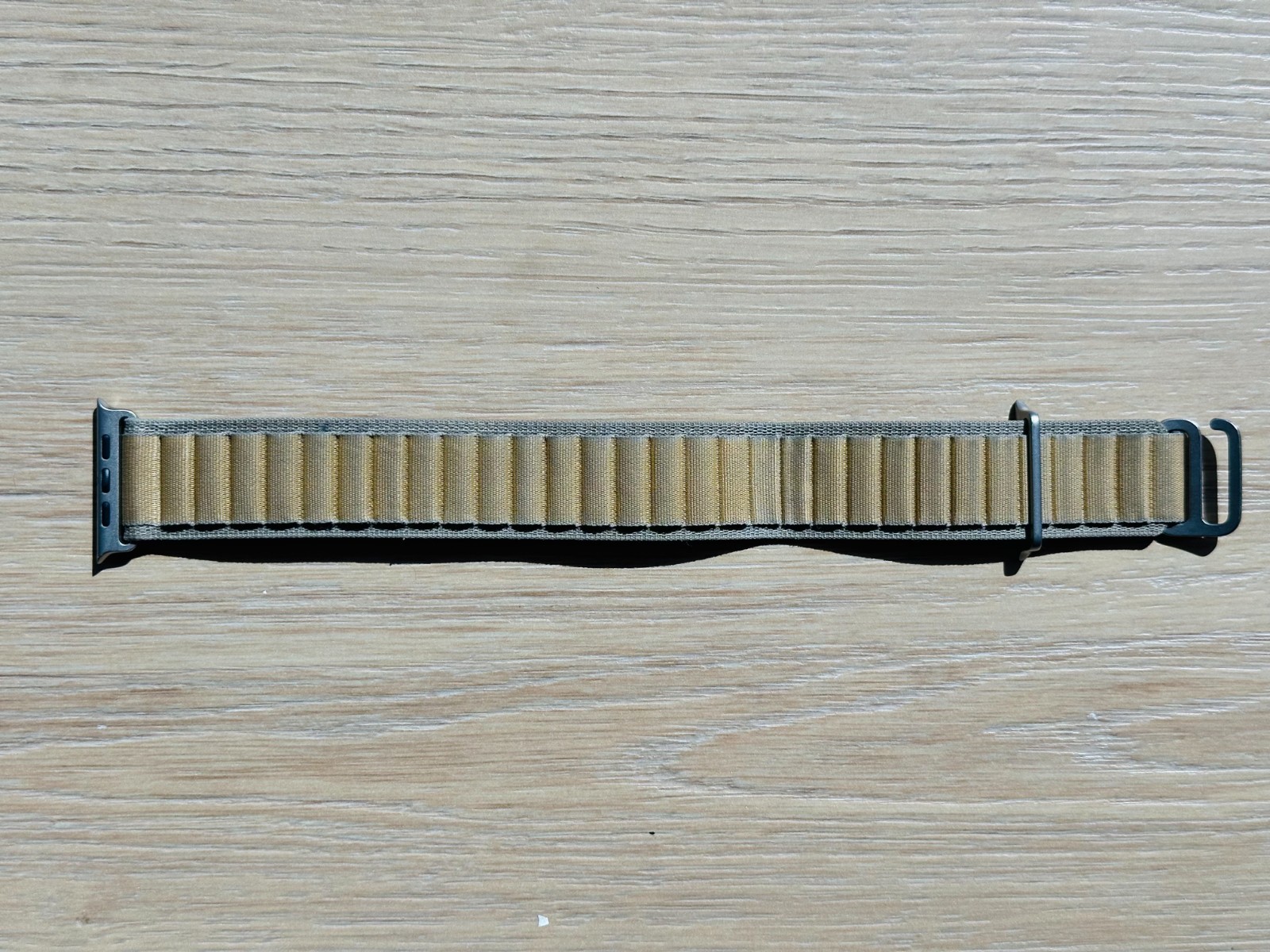 Apple Watch Ultra 2 49mm Titanium 64GB Alpine Loop