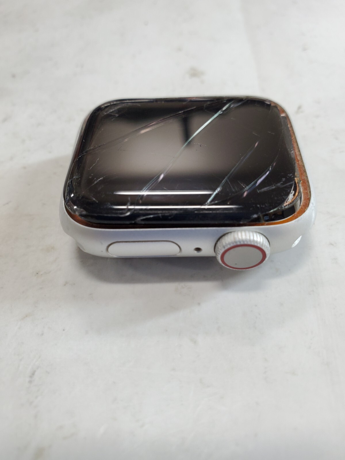 Apple Watch Series 6 40m A2293 GPS + Cellular Silver Aluminum – For Part – 37HN