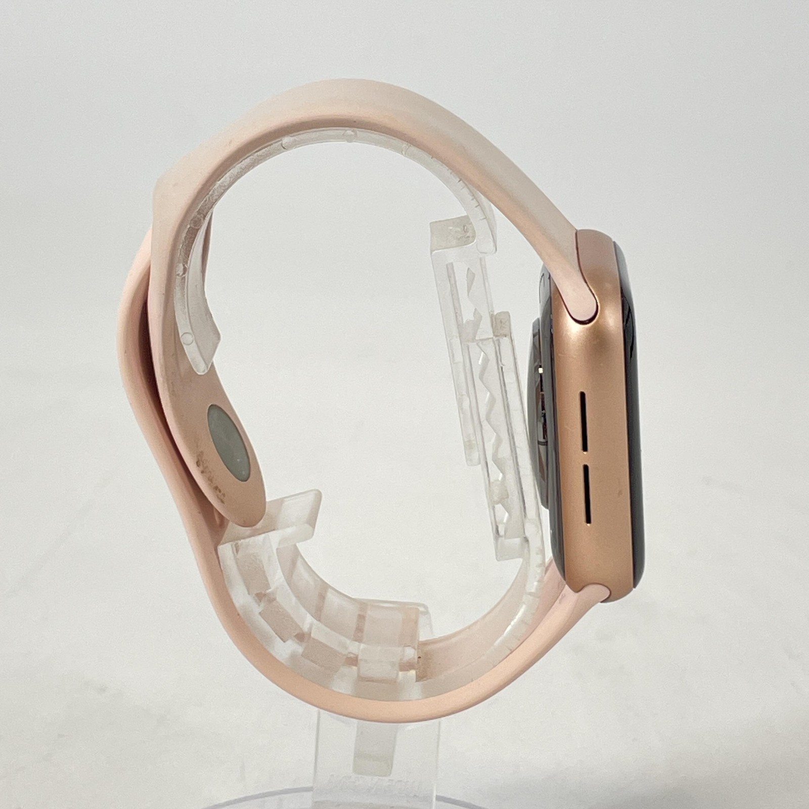 Apple Watch (Series 5) 40mm Gold Aluminum (GPS) w/ Pink Sport – Good Condition