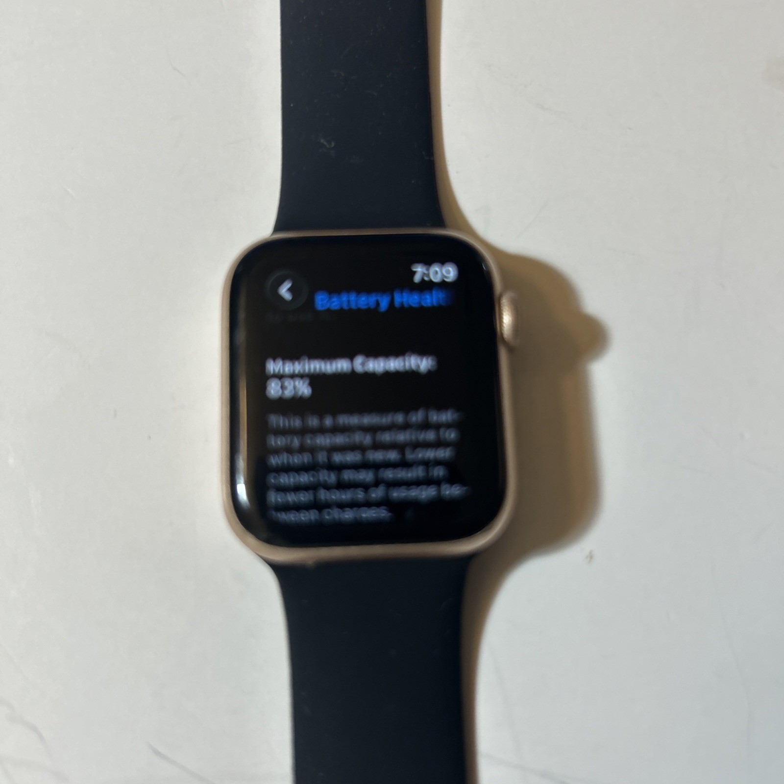 Apple Watch Series 6 40mm GPS Gold Aluminum Pink Sand Sport Band
