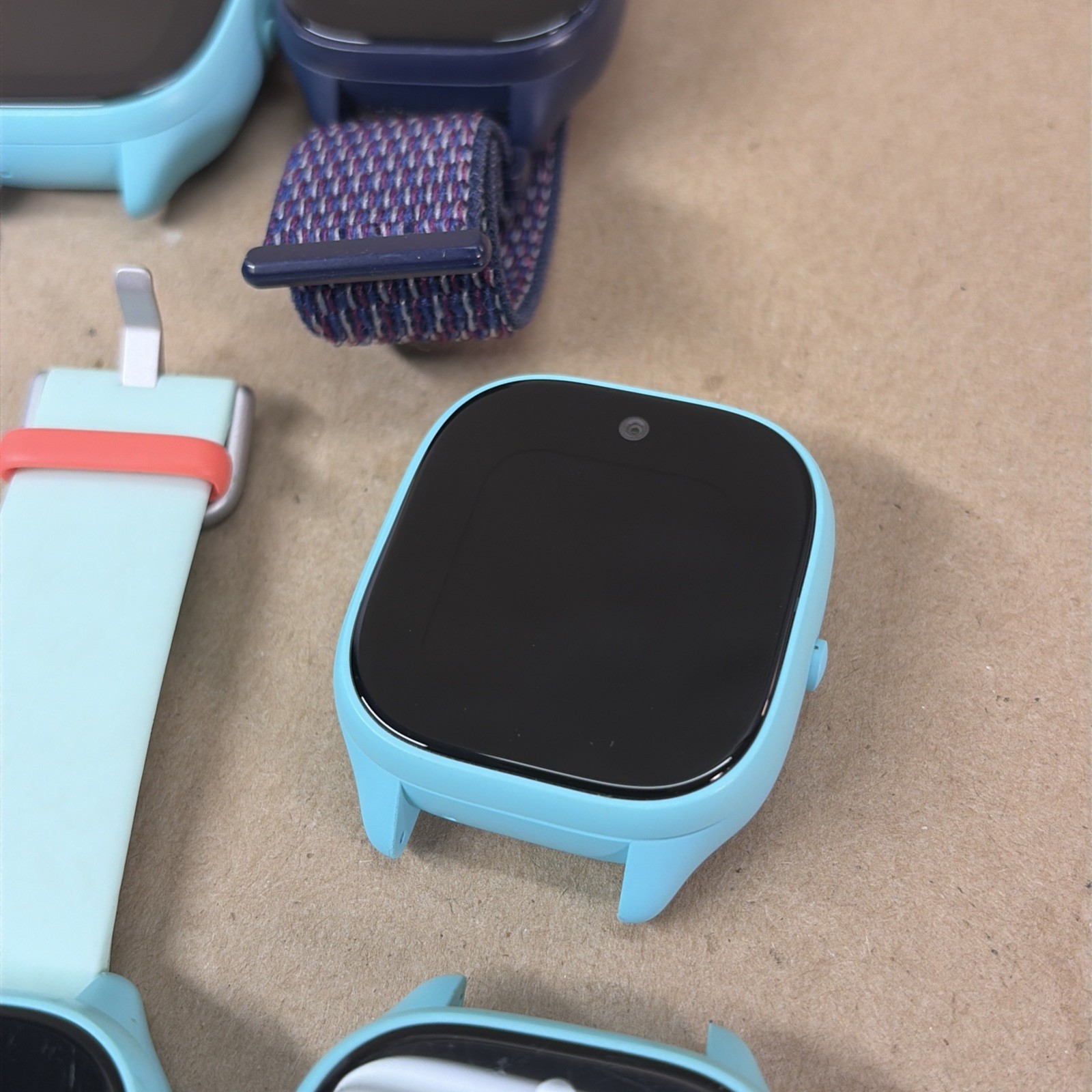 Gizmo Watch 3 Lot of 14 Kids Smartwatch QTAX57 Verizon UNTESTED