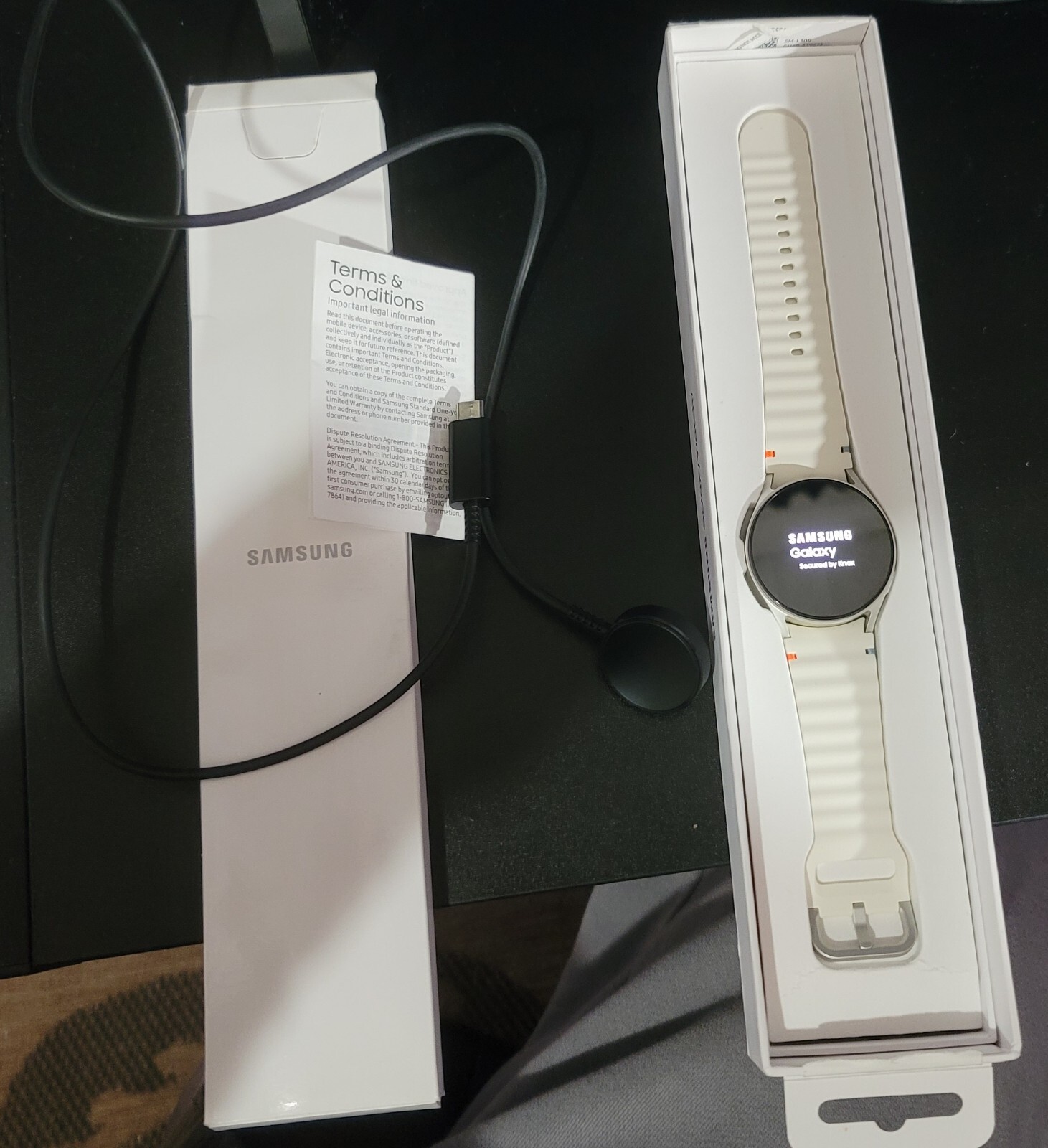 Samsung Galaxy 7 SM-L300 40mm Smart Watch Excellent