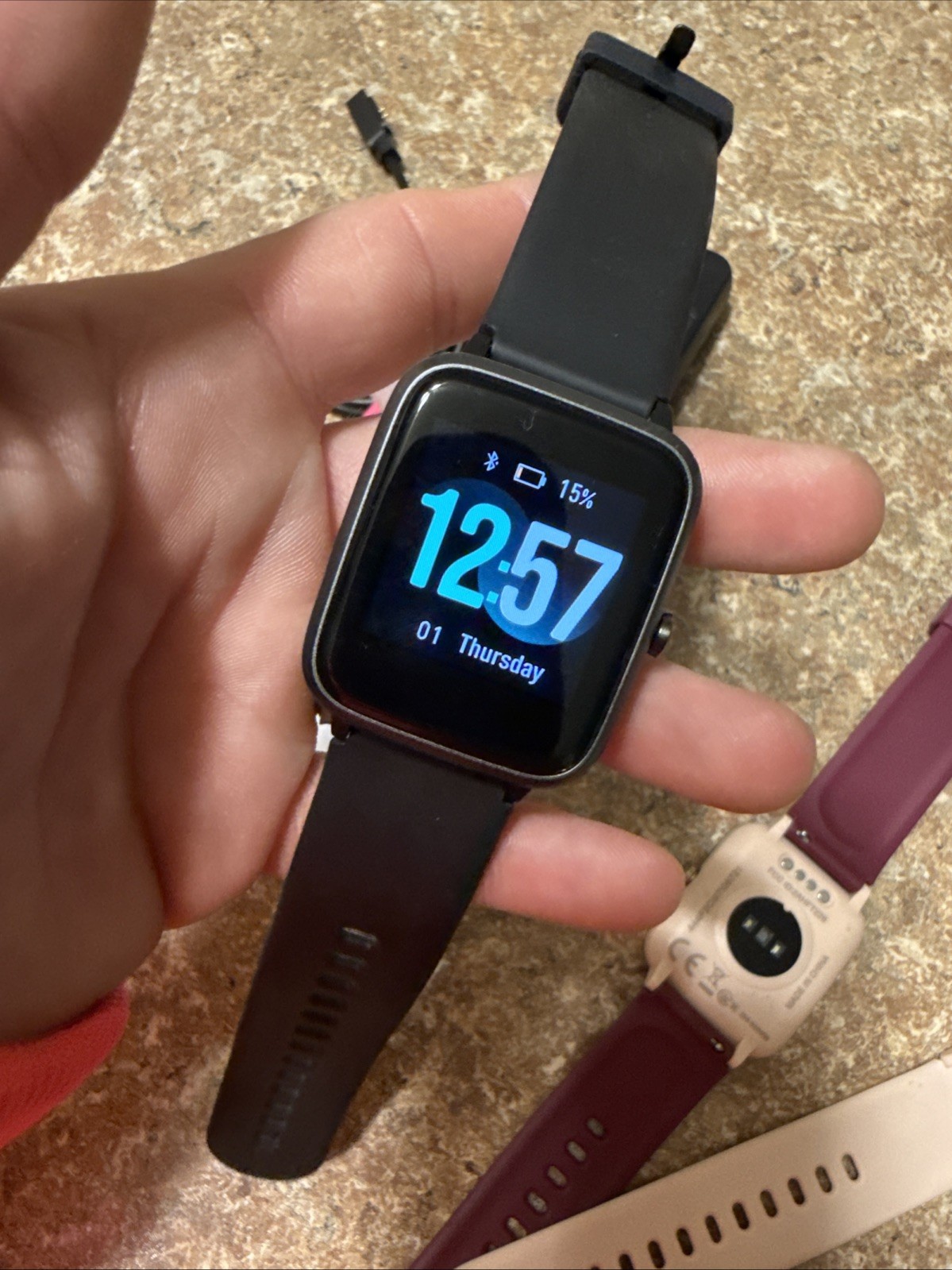 Lot of TESTED smart watches (unbranded)/unknown brand) Screens turn on