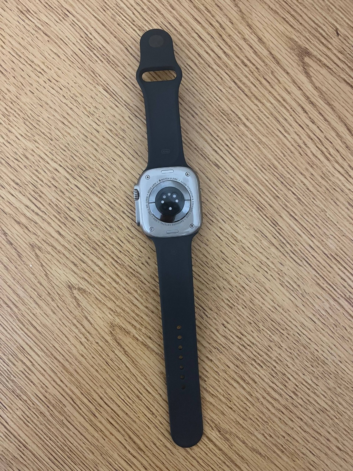 Apple Watch Ultra 49mm (GPS + Cellular)