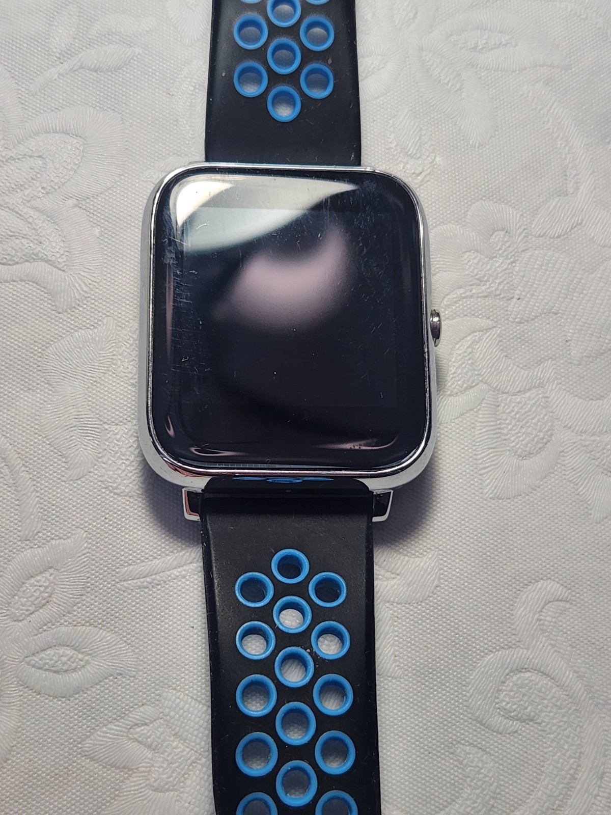 Smart Watch- Unknown Brand