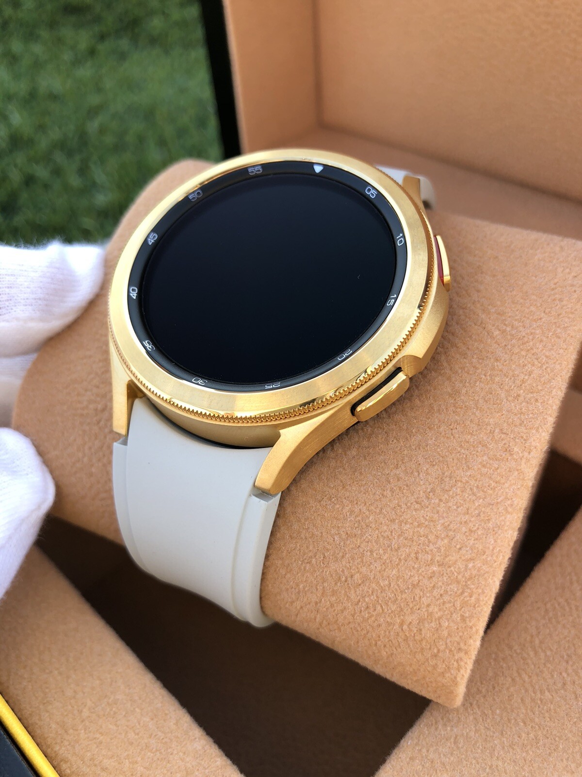 46mm Samsung Galaxy Watch 4 CUSTOM 24k Gold with Gold Bezel Gray Band