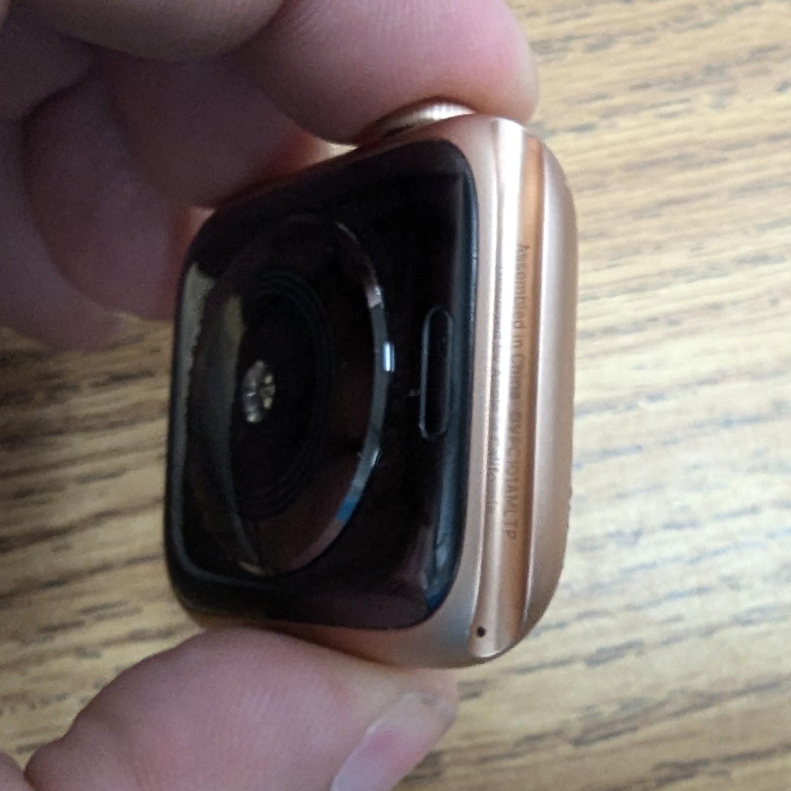 *AS IS* For Parts Or Repair Apple Watch Series 5 44mm Rose Gold No Returns