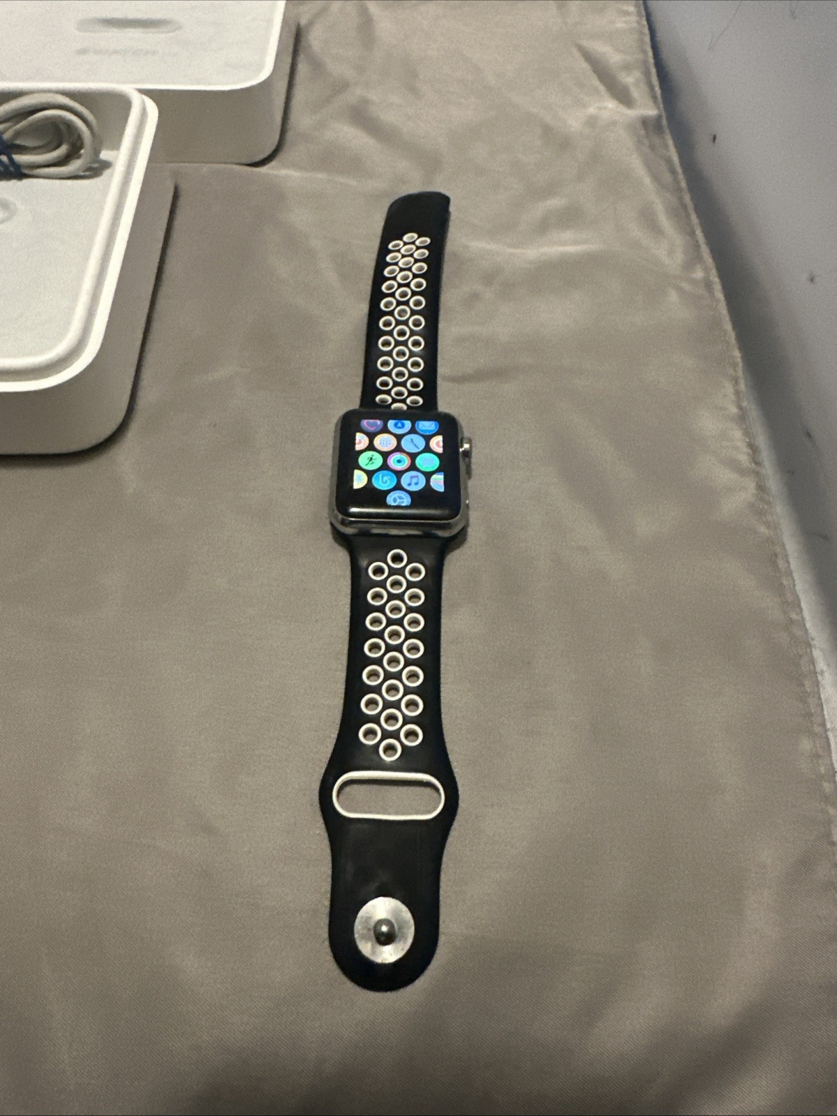Apple Watch 38mm Stainless Steel Case Silver Milanese Loop – (MJ322LL/A) “Rare”