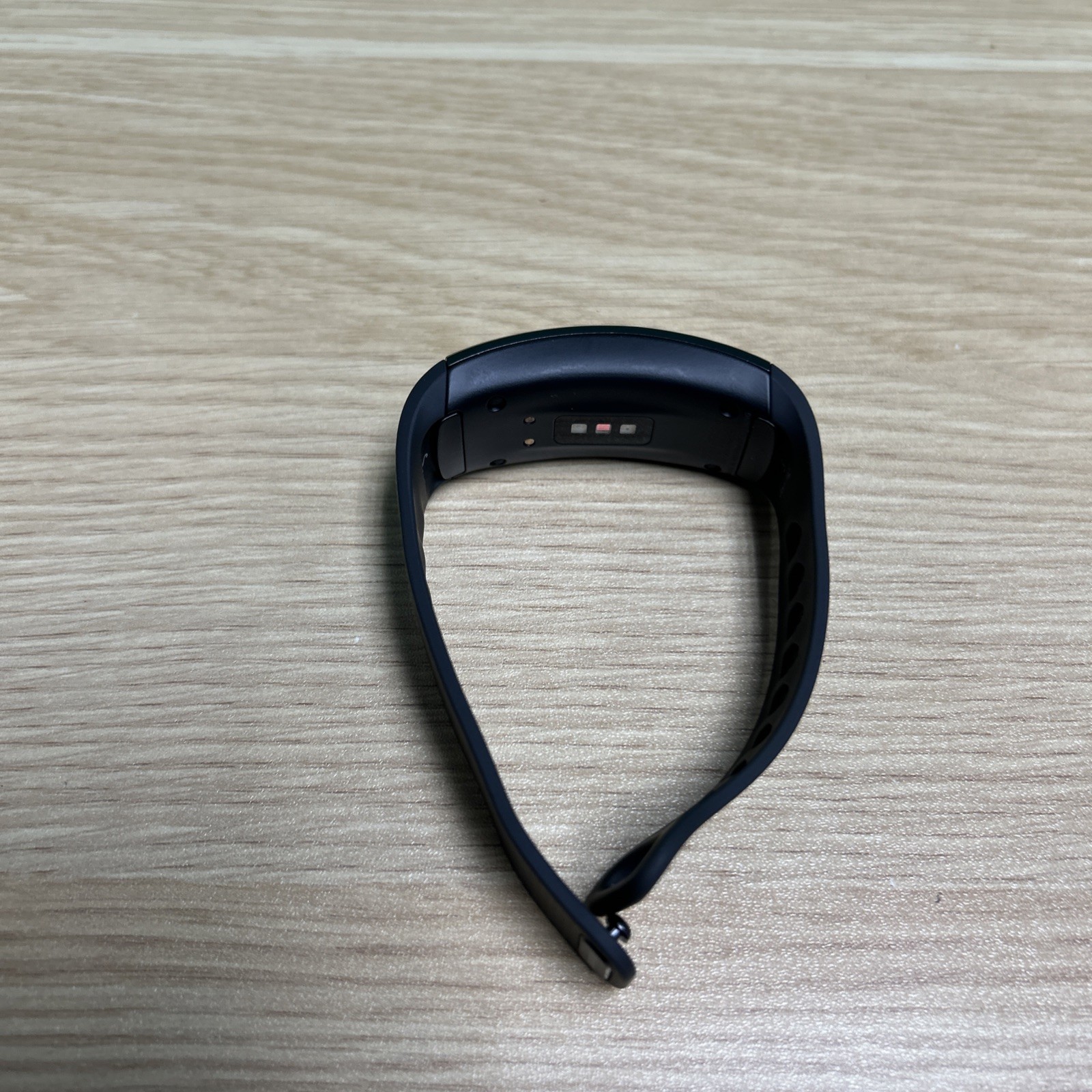 Lot of 4x Samsung Gear Fit2 SM-R360 Smart Watch – Untested for Parts or Repairs