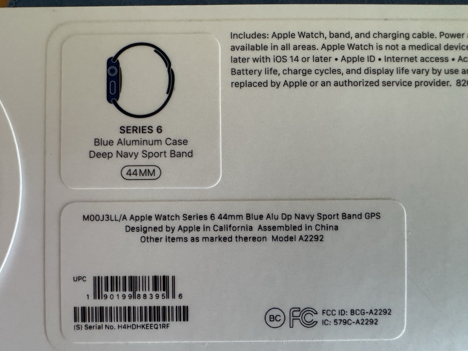 Apple Watch Series 6 44 mm Blue Aluminum Case with Deep Navy Sport Band