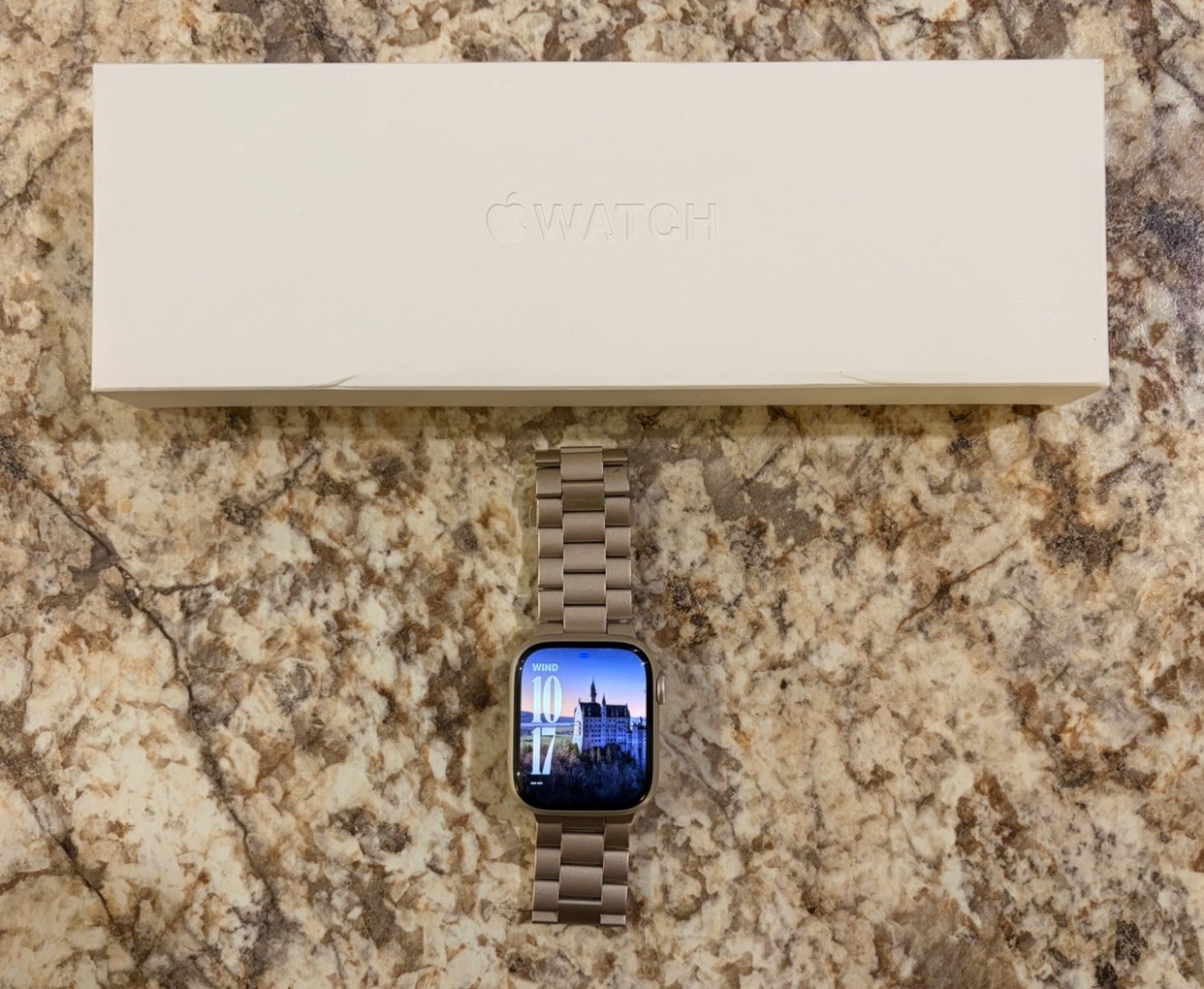 Apple Watch Series 9 45mm Starlight Aluminum Face GPS A2980