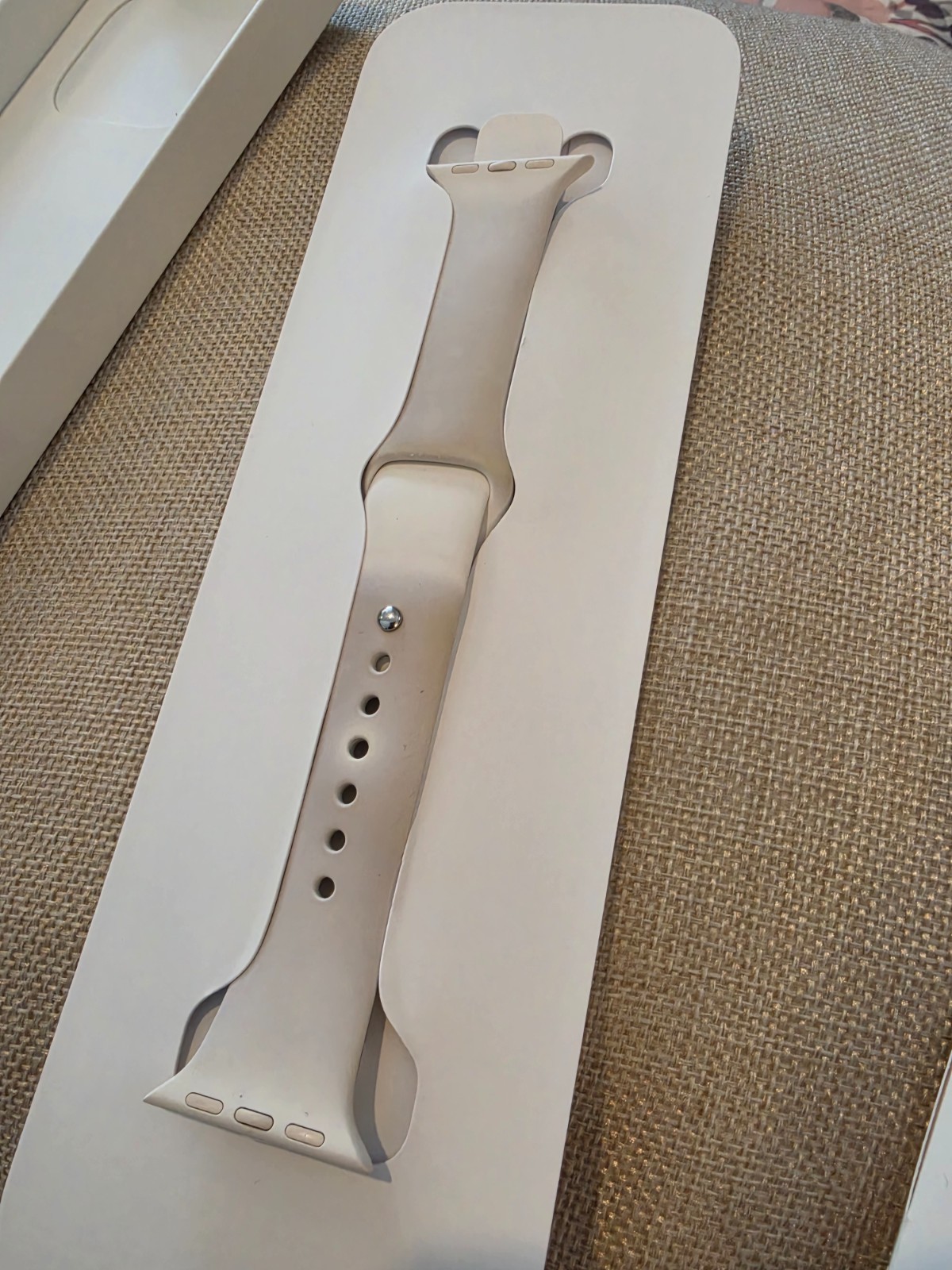 Apple Watch Gen 11 Series 11 42mm Rose Gold Aluminum – Light Blush Sport Band