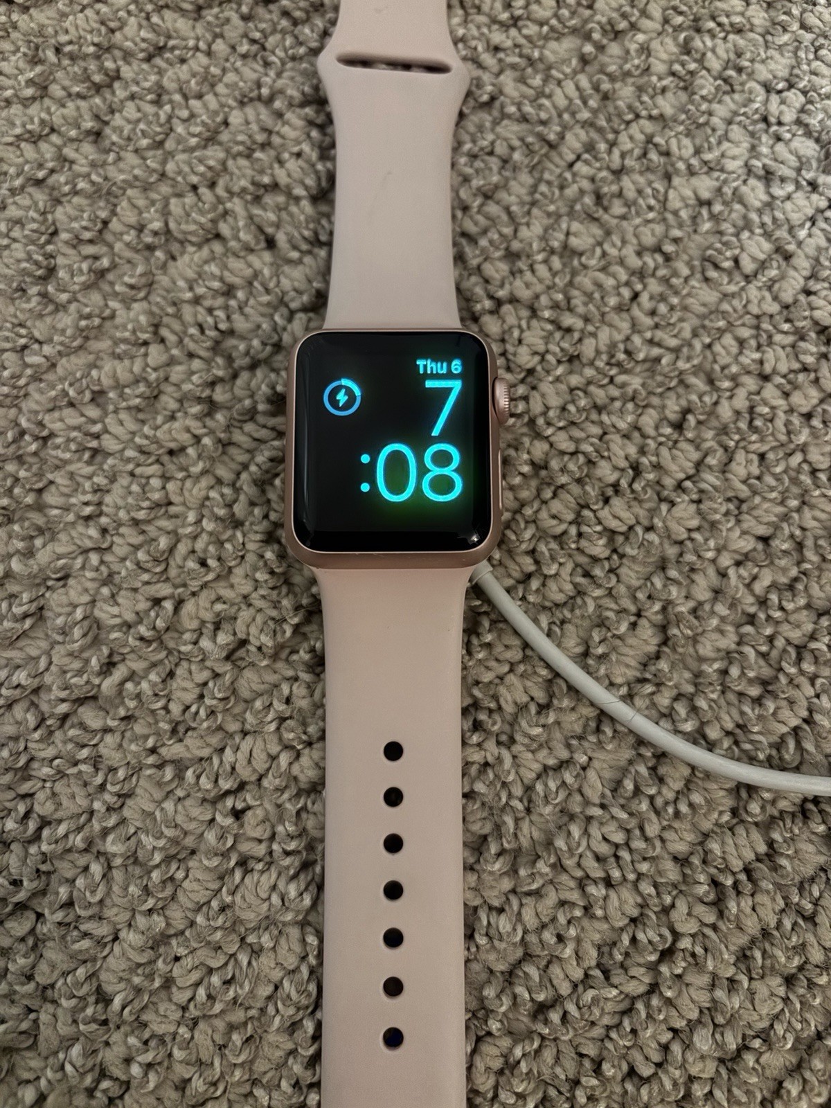 Apple Watch Series 1 38mm Rose Gold Aluminum Case, Pink Silicone Band READ 👇🏻