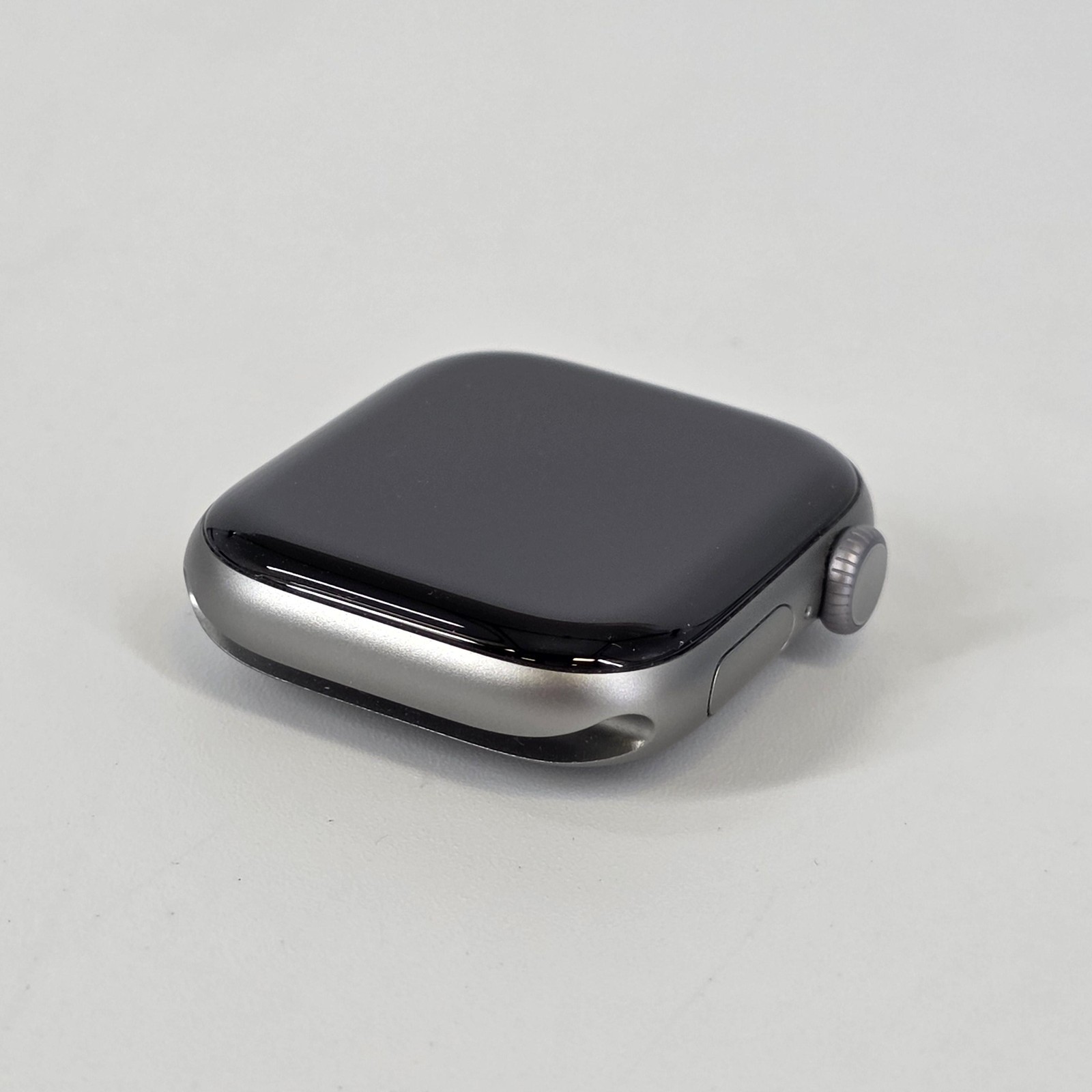 Apple Watch (Series 11) 42mm Space Gray Aluminum (GPS) w/ Sport Loop- Excellent