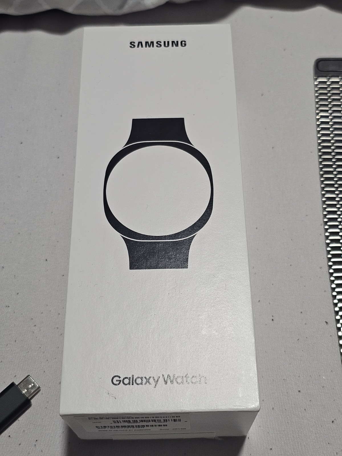 Samsung Galaxy Watch 8 Classic Smartwatch With AI Assistant Barely Used.