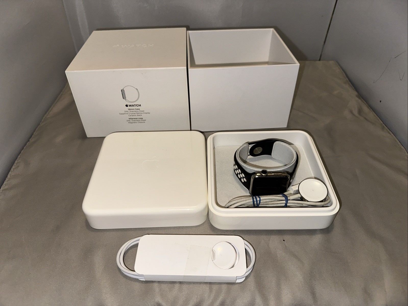Apple Watch 38mm Stainless Steel Case Silver Milanese Loop – (MJ322LL/A) “Rare”