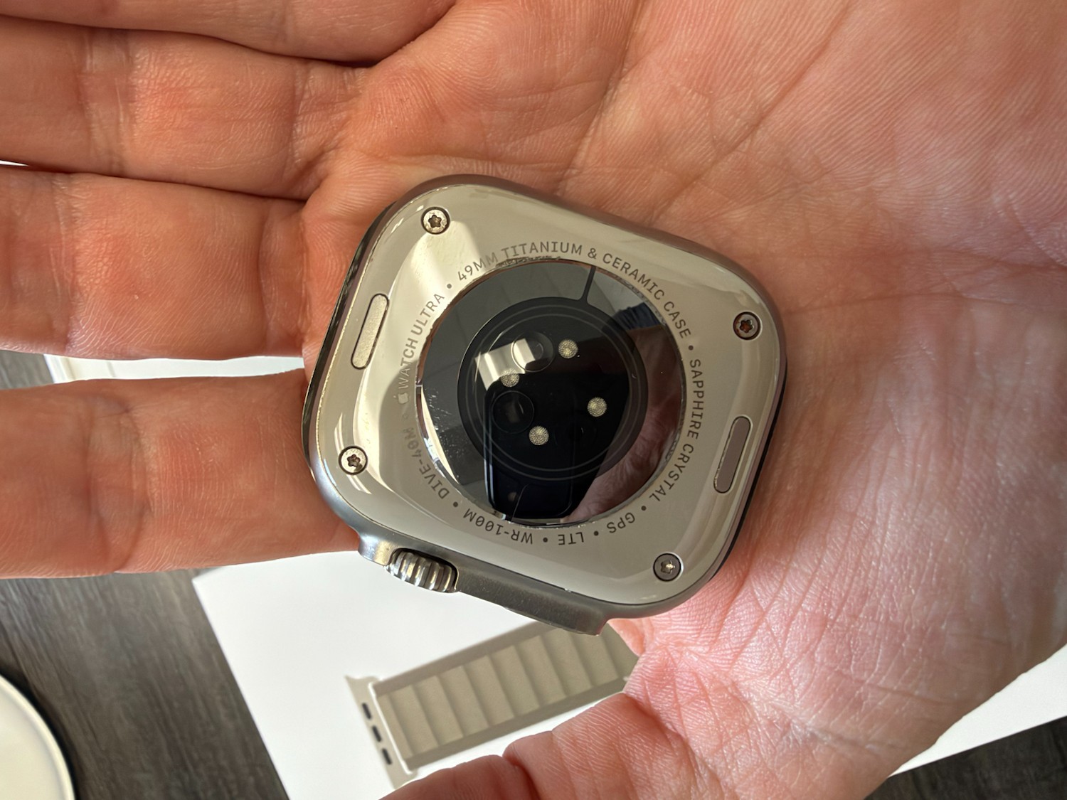 Apple Watch Ultra 2 (GPS + Cellular) 49mm Natural Titanium Excellent Condition