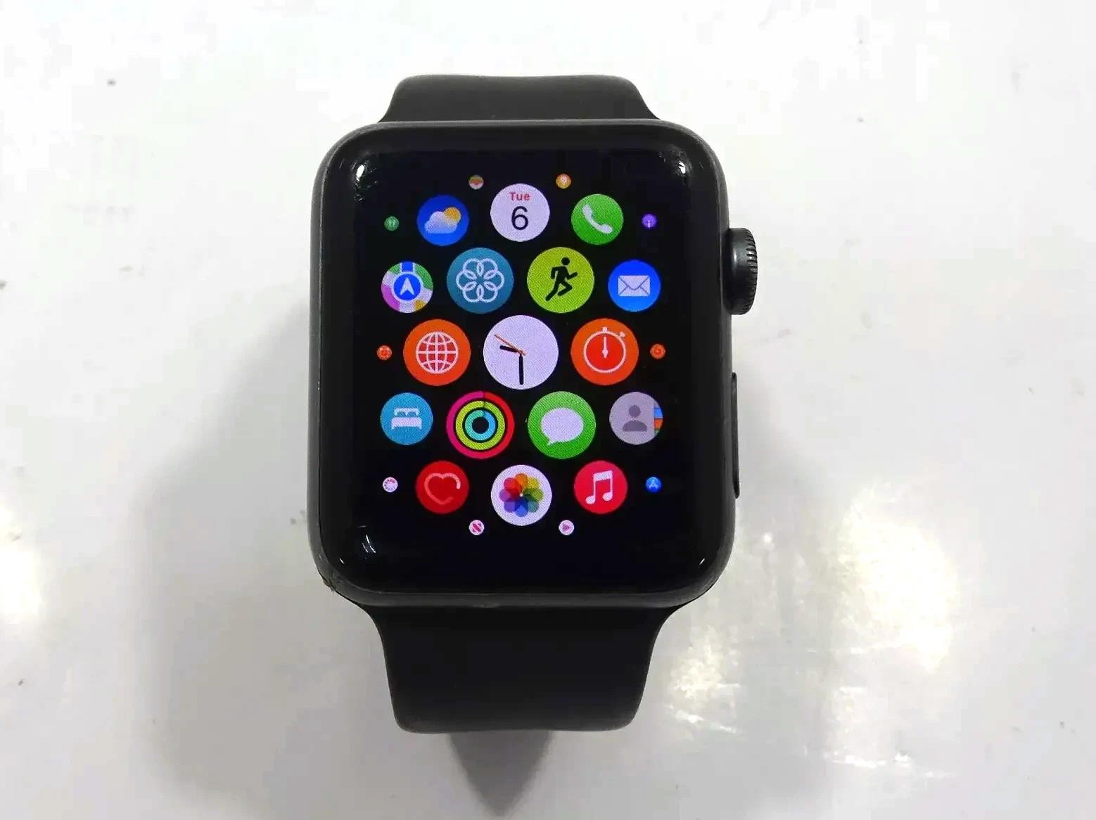 APPLE Watch Series 3 GPS LTE – 42MM Aluminum Case A1861 – Black