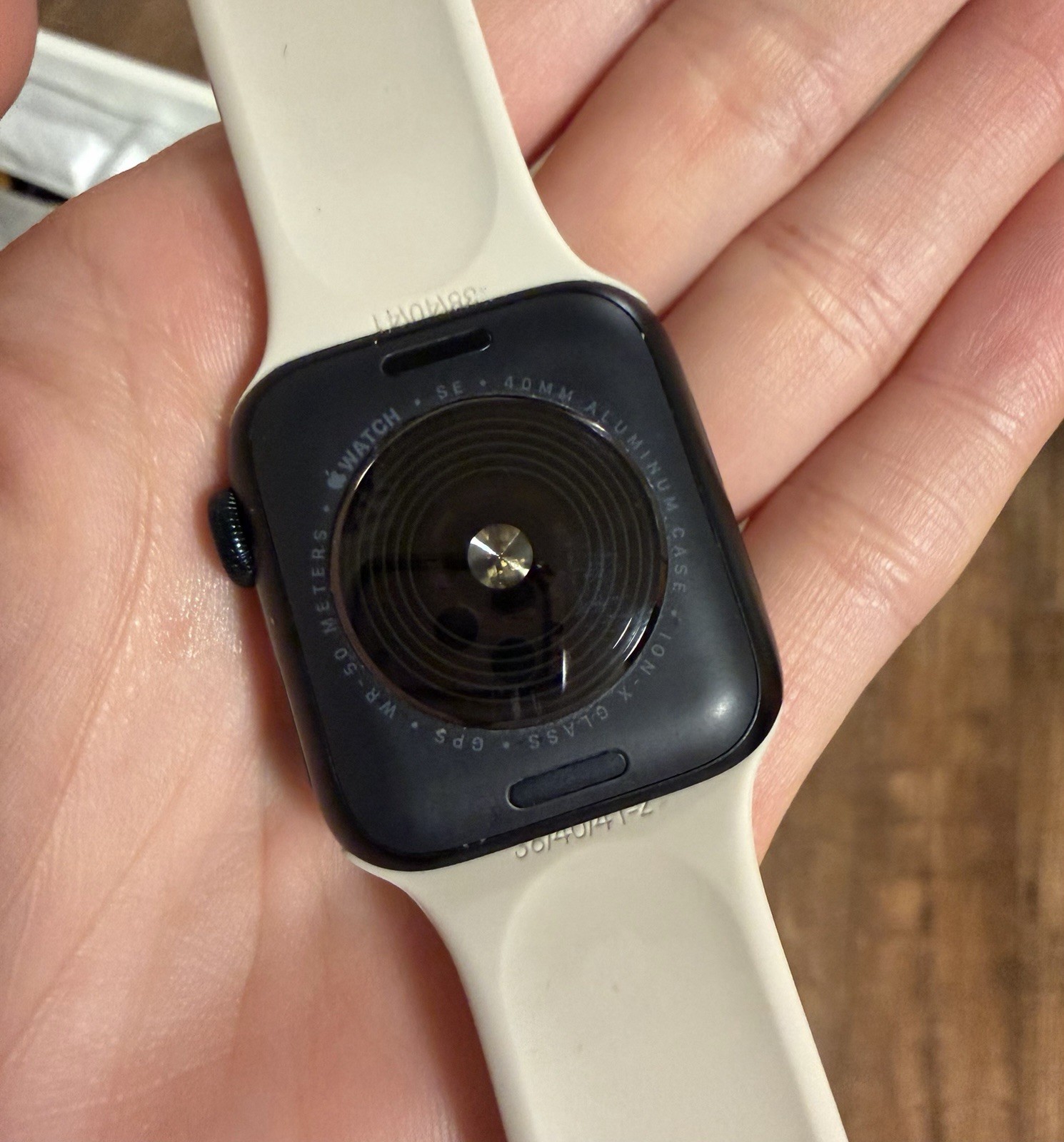 Apple Watch SE 40mm Aluminum GPS Fitness Tracker Black White Gray Silicone Bands