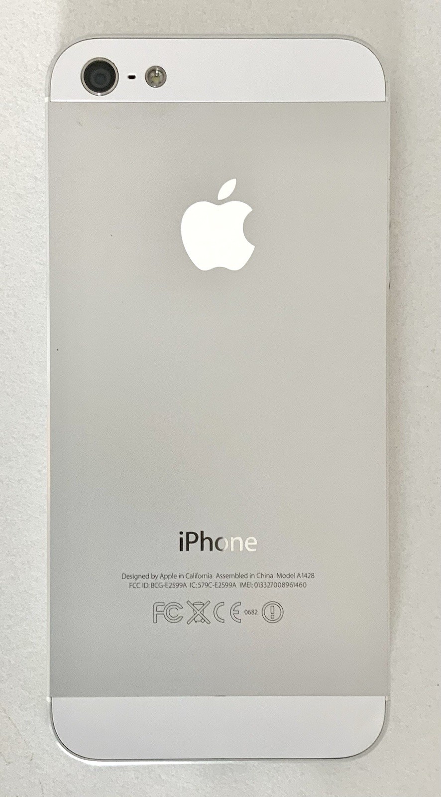 Apple iPhone 5 A1428 16GB White/Silver AT&T Smartphone – Tested, Factory Reset