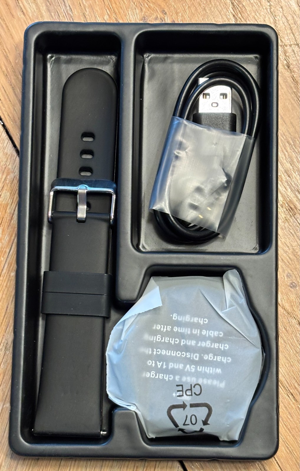 Simple and Elegant Sports Watch Fitness Tracker Comp. Apple/Android NEW open box