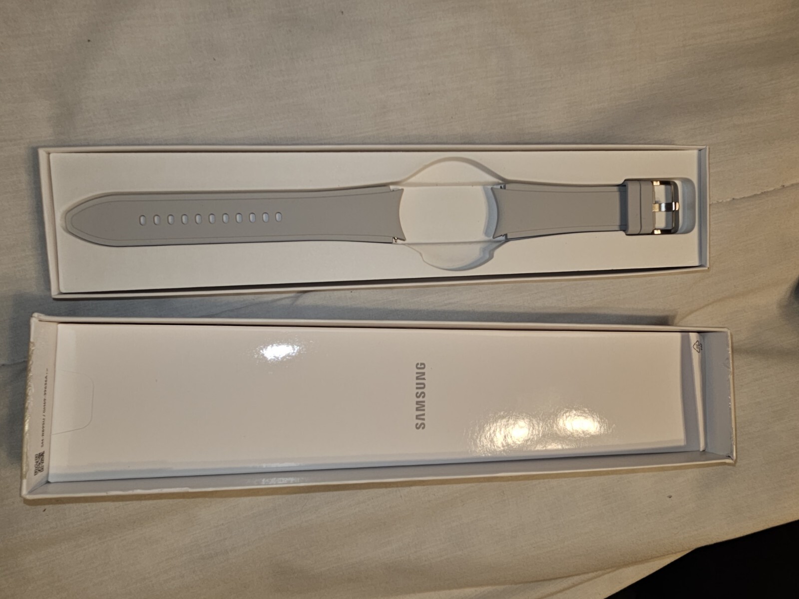 Samsung Galaxy Watch4 Classic SM-R890 46mm Stainless Steel Case with Ridge-Sport