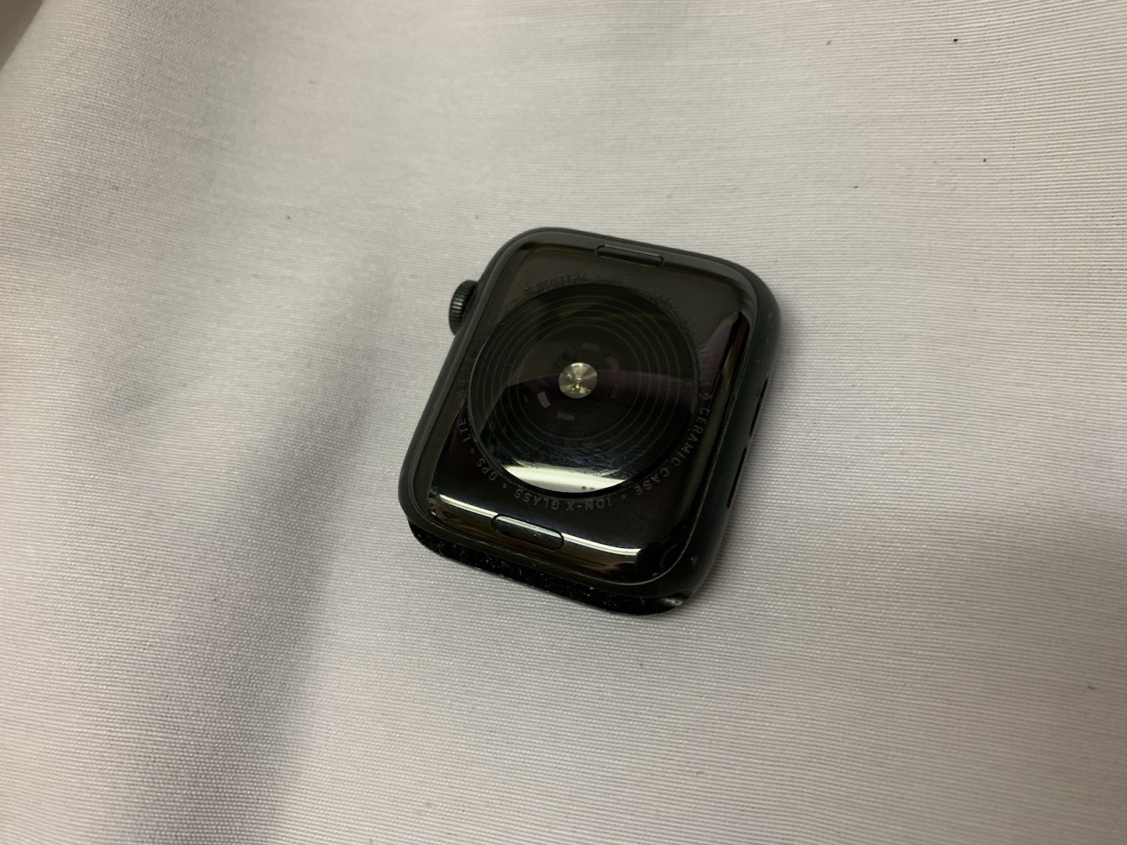 Apple Watch SE 1st Gen 44mm A2354 GPS Cellular Space Gray See Description
