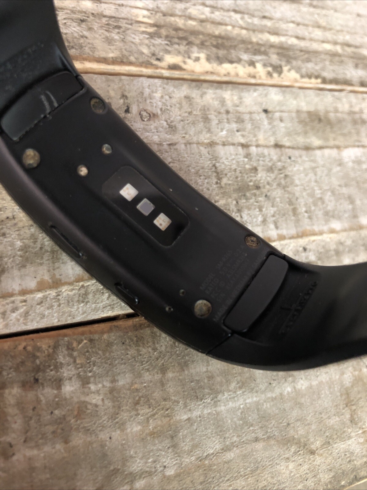 Samsung Gear Fit2 Pro SM-R365 Fitness Smartwatch Black As Is Parts Or Repair