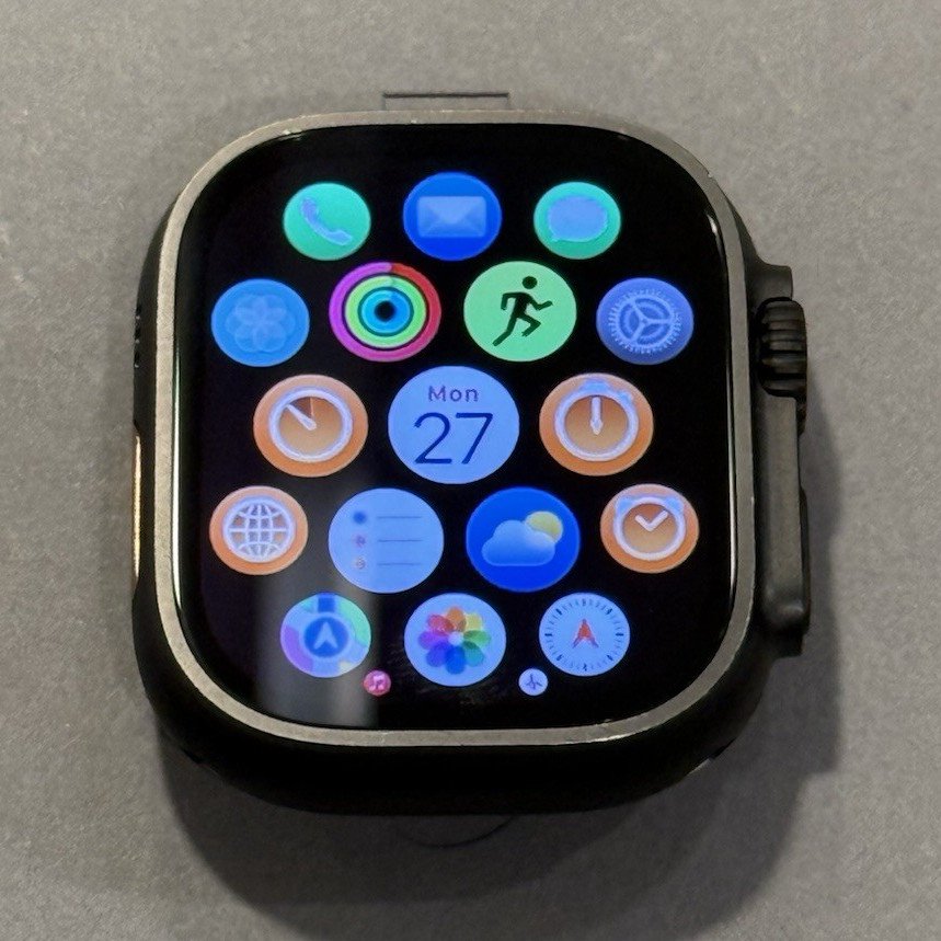 Apple Watch Ultra 2 49mm Black Titanium Dark Green Alpine Loop M 64GB